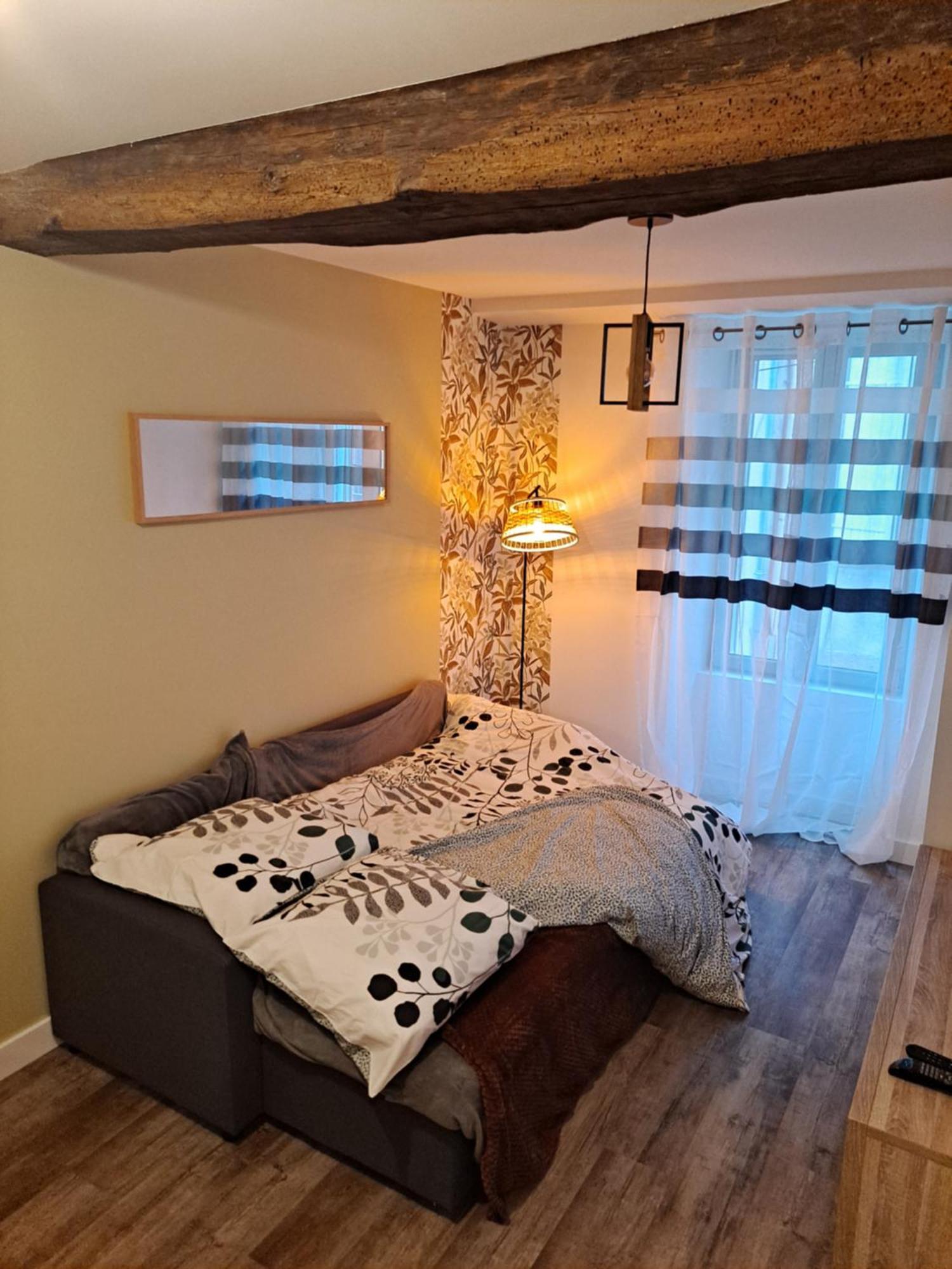 Logement T2 Neuf - Centre-Ville Parthenay Dış mekan fotoğraf