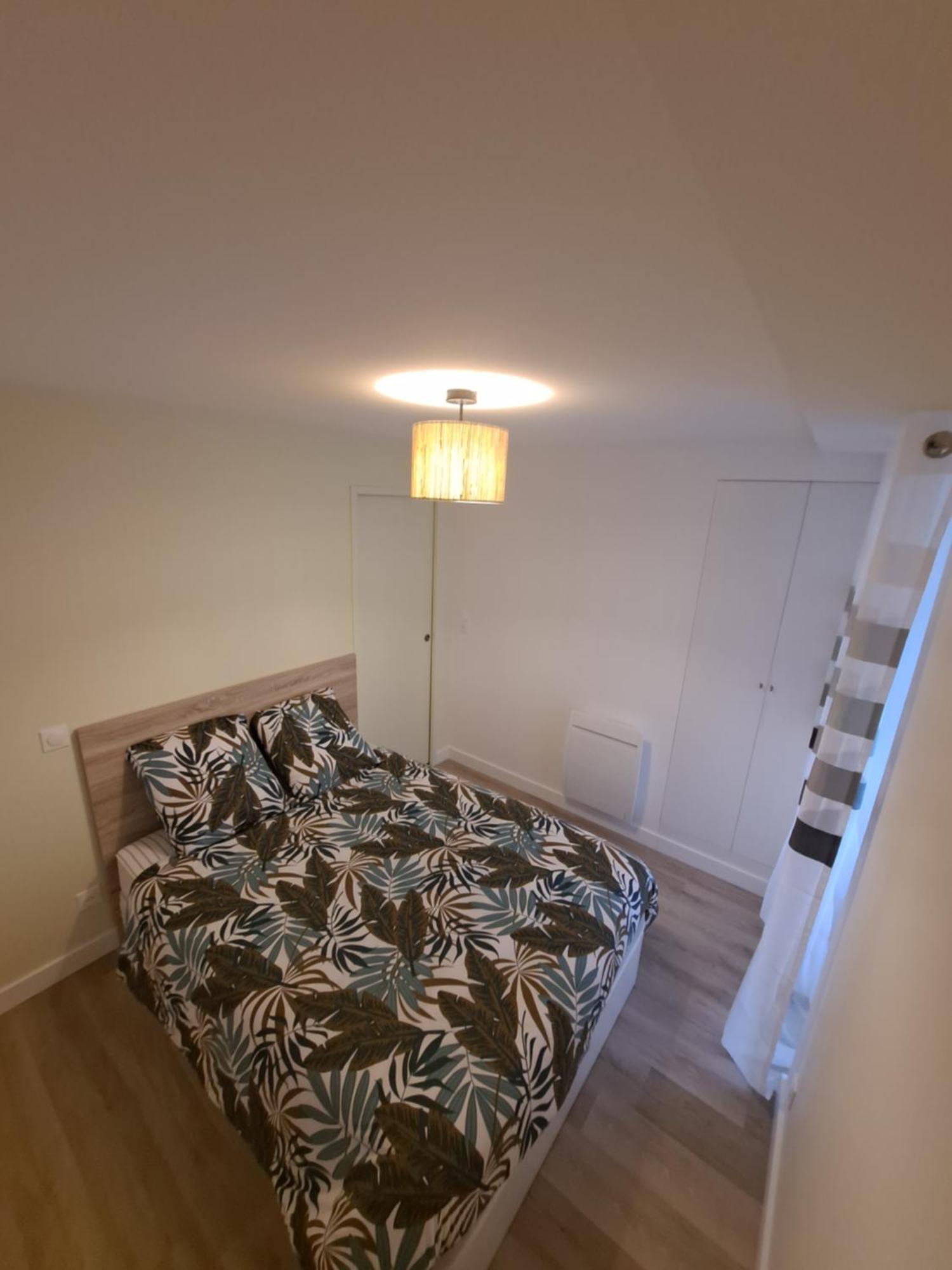Logement T2 Neuf - Centre-Ville Parthenay Dış mekan fotoğraf
